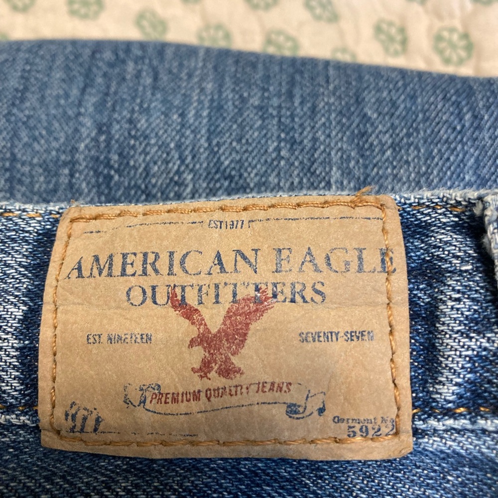 American Eagle Outfitters Size 6 Reg Jean